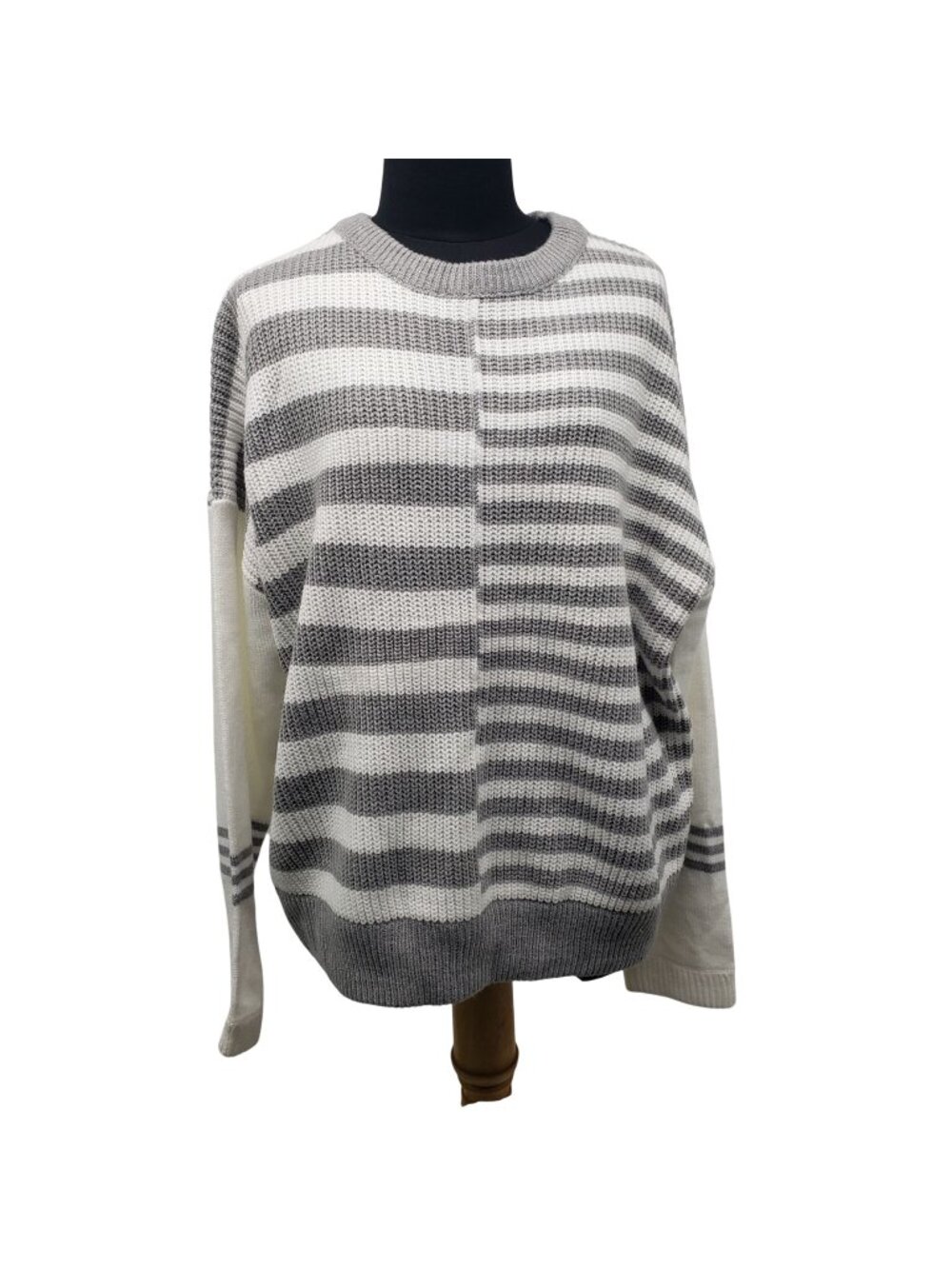 NEW Catherine Malandrino Gray White Knit Mixed Stripe Crew Neck Sweater Women XL